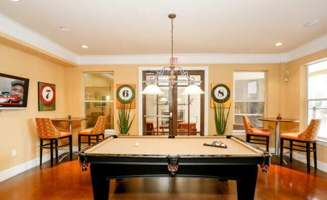 Building Photo - 2 bedroom in Houston TX 77024
