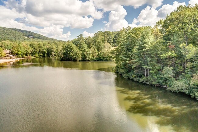 Building Photo - FULLY FURNISHED! Magnificent Panoramic Views!!