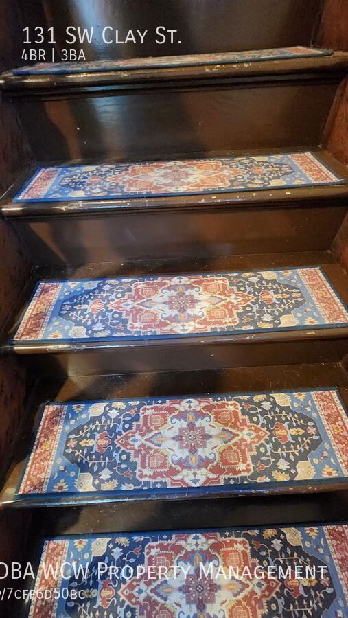 Building Photo - 131 SW Clay St