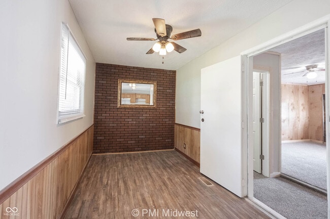 Building Photo - 3926 Malibu Dr