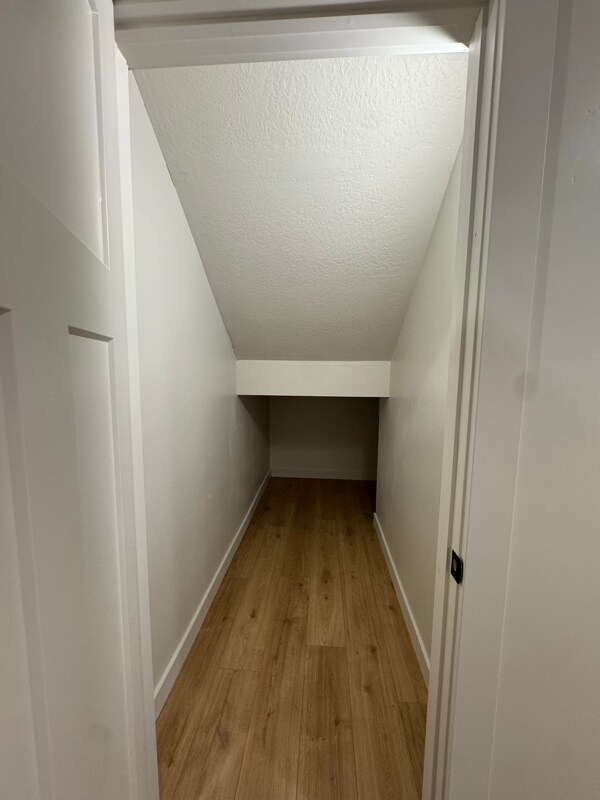 Building Photo - 3082 Lone Pine St