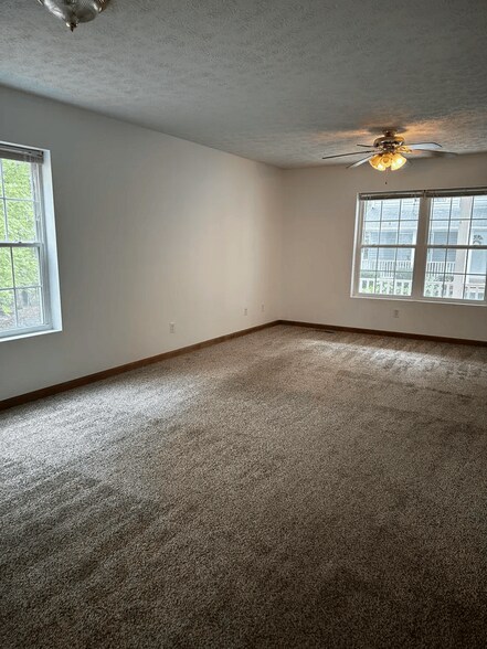 Bedroom 2 - 340 Hyatt Ln