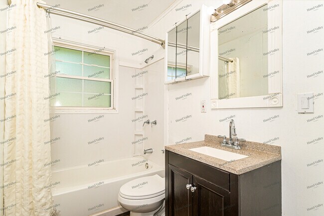 Building Photo - 8942 Arvin Pl
