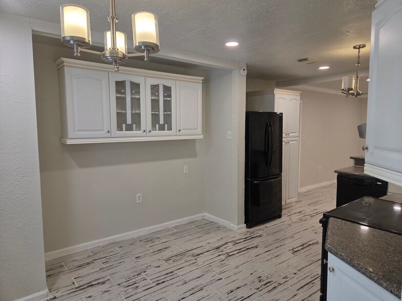 Building Photo - 3807 Sailfish Ln