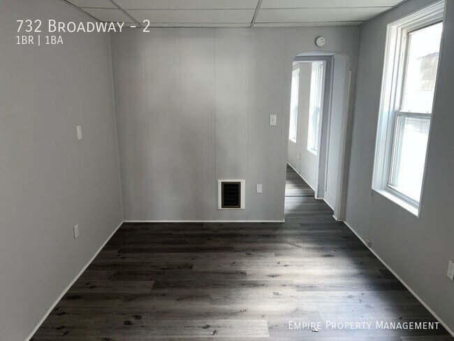 Building Photo - 732 Broadway-2