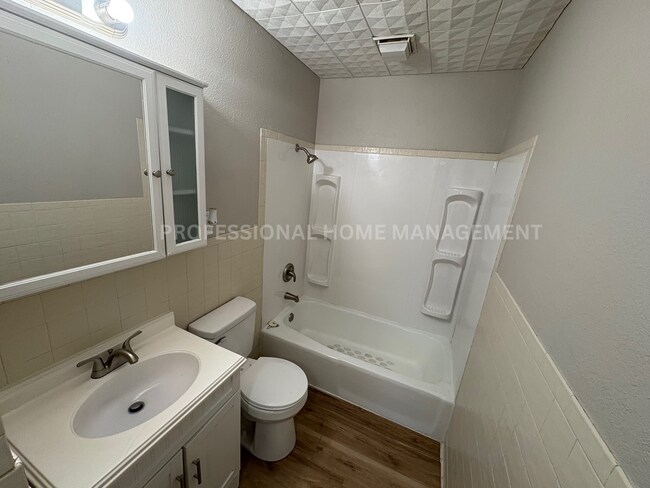 Building Photo - Coming Soon! Freshly Remodeled 3-Bedroom, 1-Bathroom with 2-Car Detached Garage!