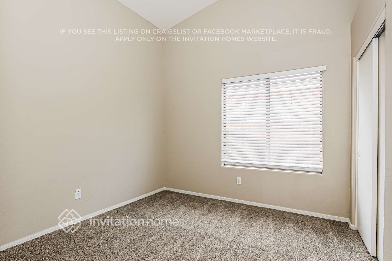 Building Photo - 7255 E Madero Ave