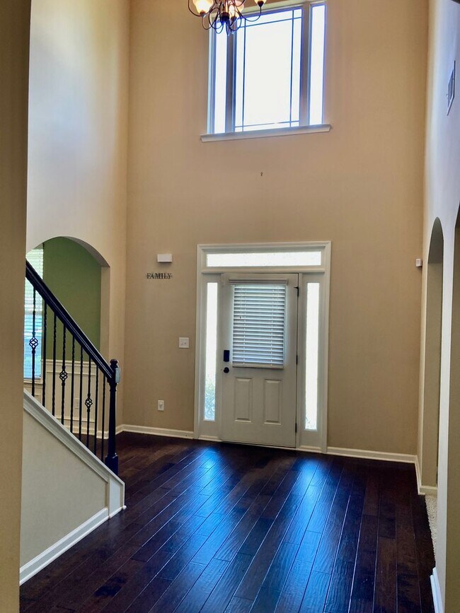 Building Photo - Spacious Grovetown Home