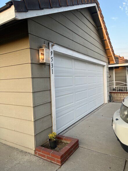 Building Photo - 9531 Montana Calva Cir