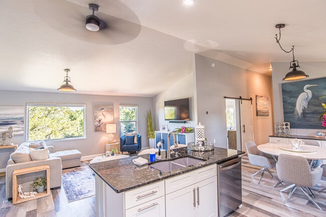 Building Photo - 2247 S Waterman Dr