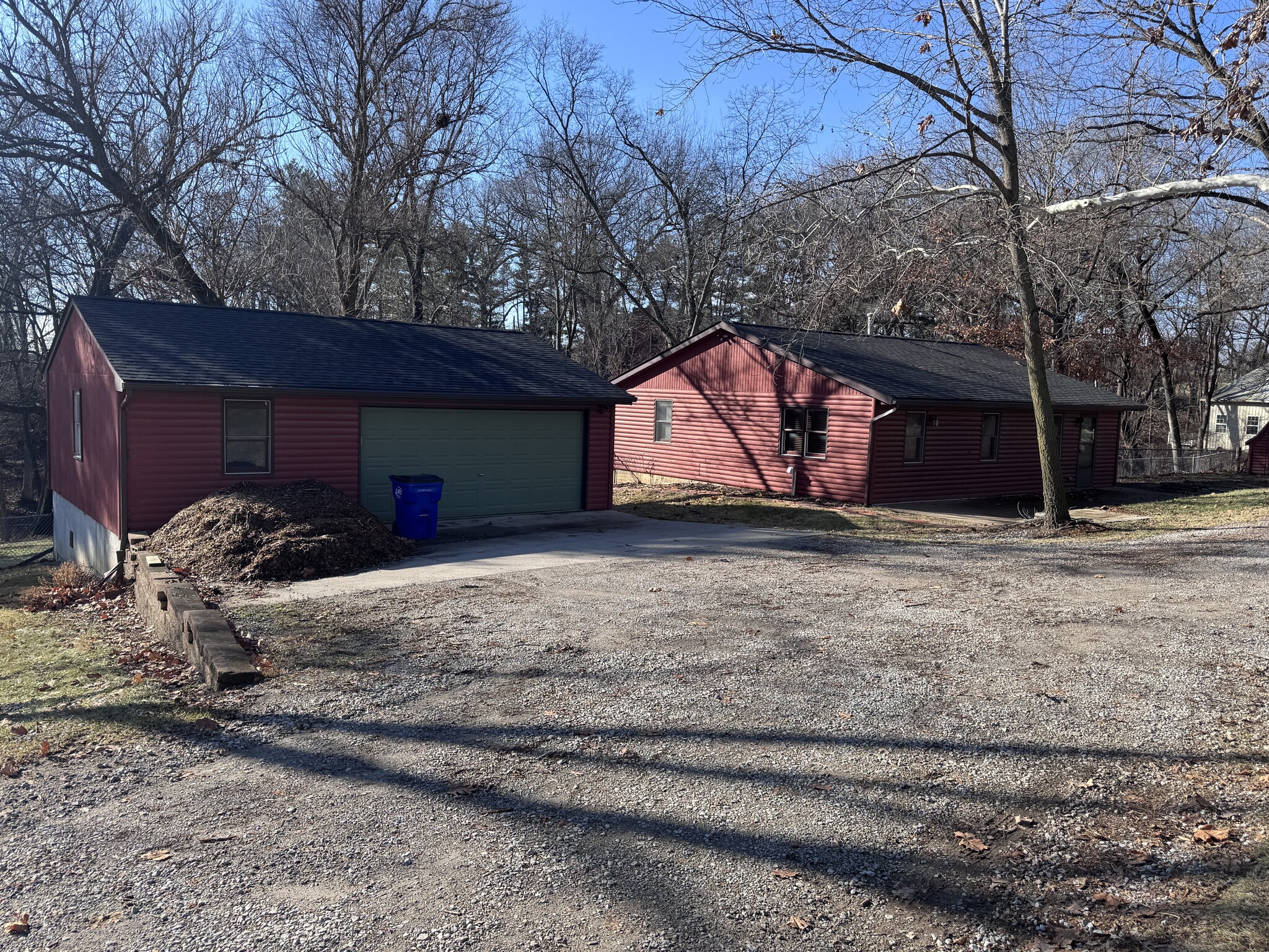 Building Photo - 3131 Dubuque St NE