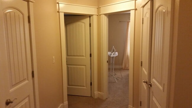 Building Photo - Very cute two story home in Boise / 3 bed,...