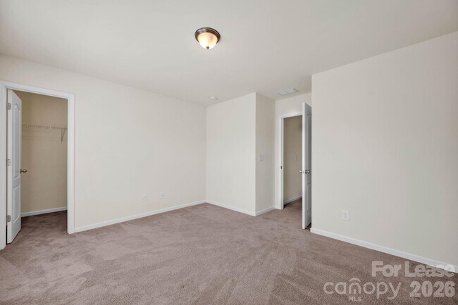 Building Photo - 18448 W Catawba Ave