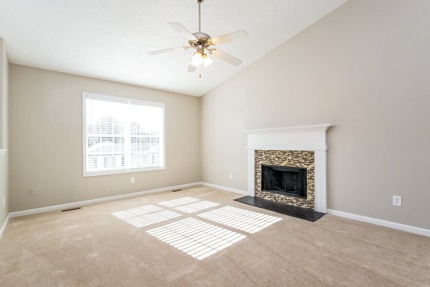 Building Photo - 111 Hunter Pl