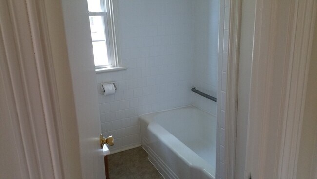 Building Photo - Orcutt Lane - 3 bedroom house