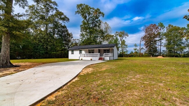 Building Photo - 2036 County Rd 3434N