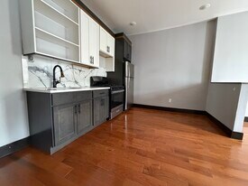 Building Photo - 45 Saint Pauls Ave