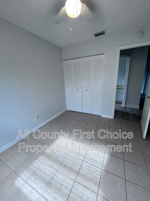 Building Photo - 12733 Gorda Cir E