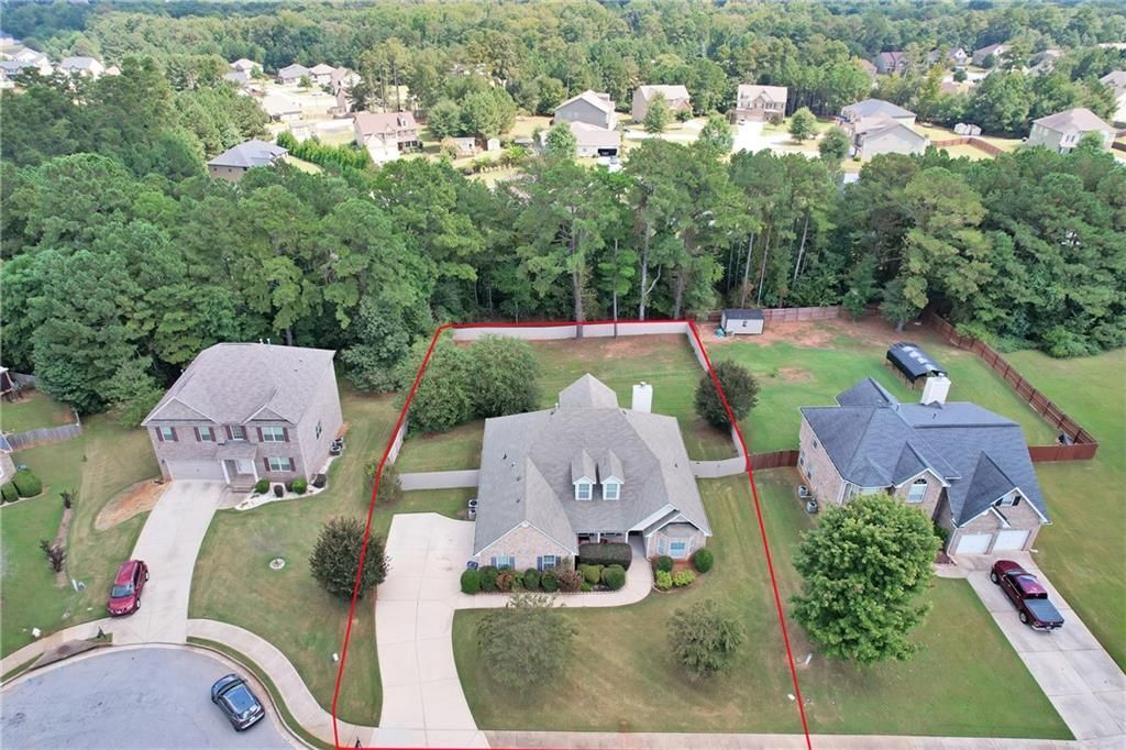 Building Photo - 1141 Carillon Dr SE