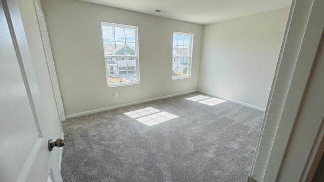 Building Photo - 13127 Hampton Bay Ln