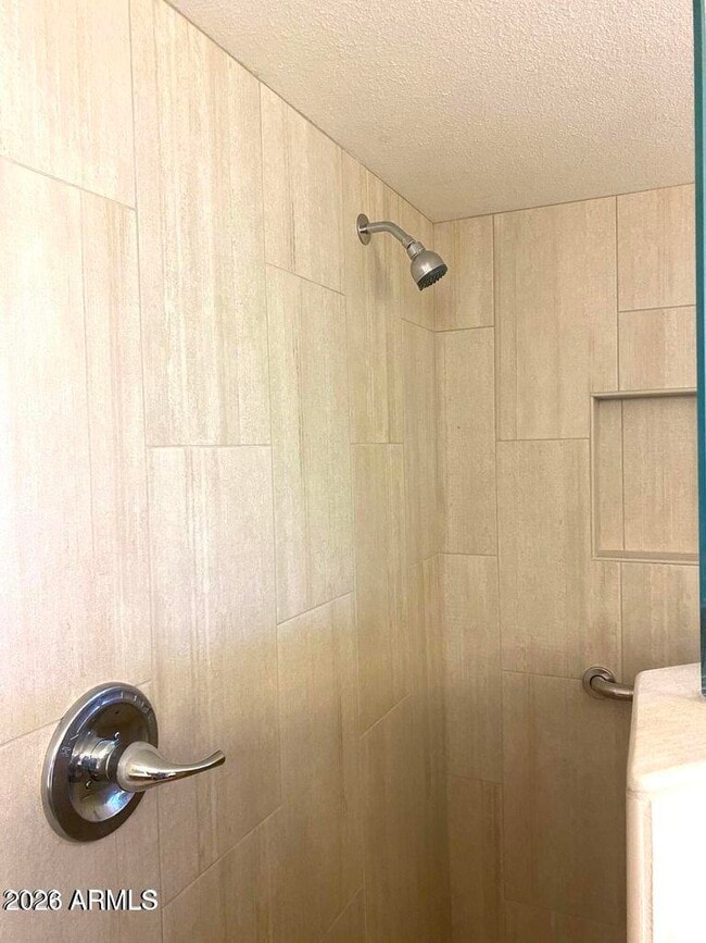 Building Photo - 12421 S Oneida Ct