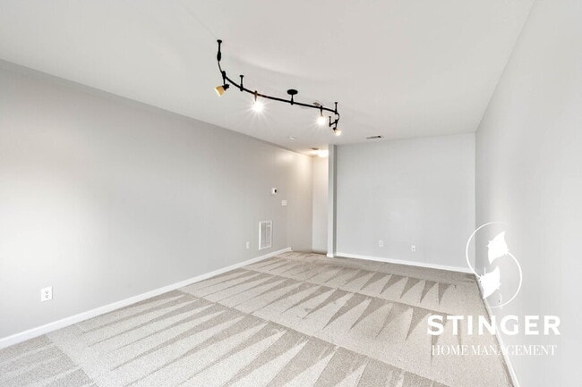 Building Photo - 46 Cedar Creek Cir