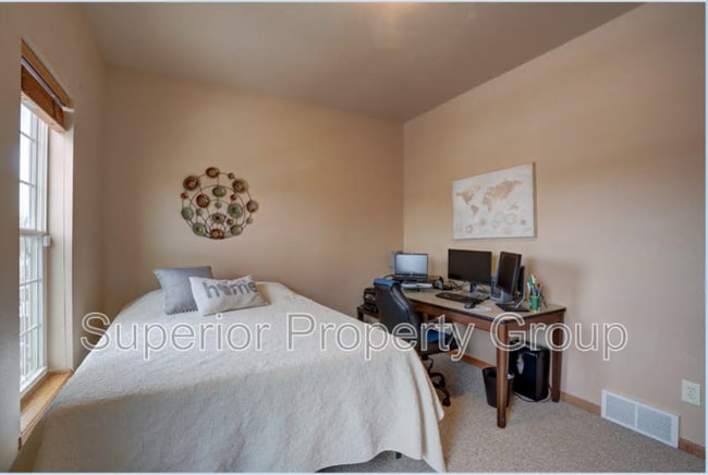 Building Photo - 238 Wind Stone Dr