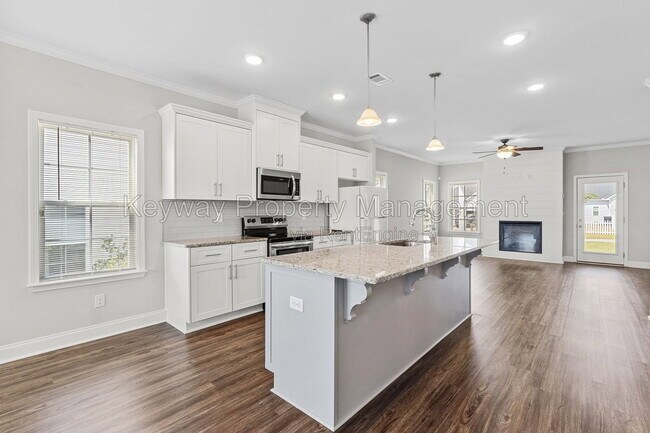 Building Photo - 214 Andrews Ln