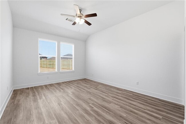 Building Photo - 446 W Taverner Xing