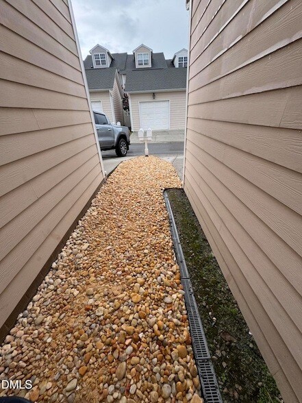 Building Photo - 1045 Philpott Dr