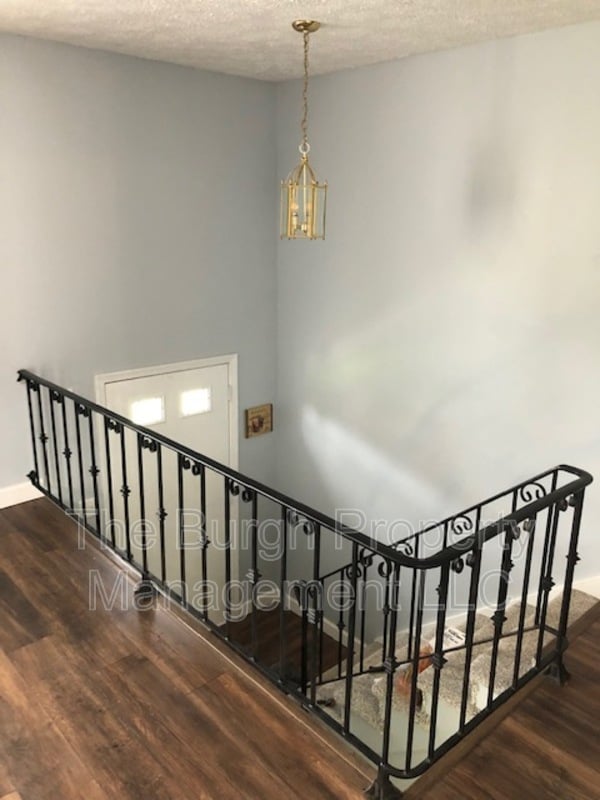 Building Photo - 103 Canterbury commons