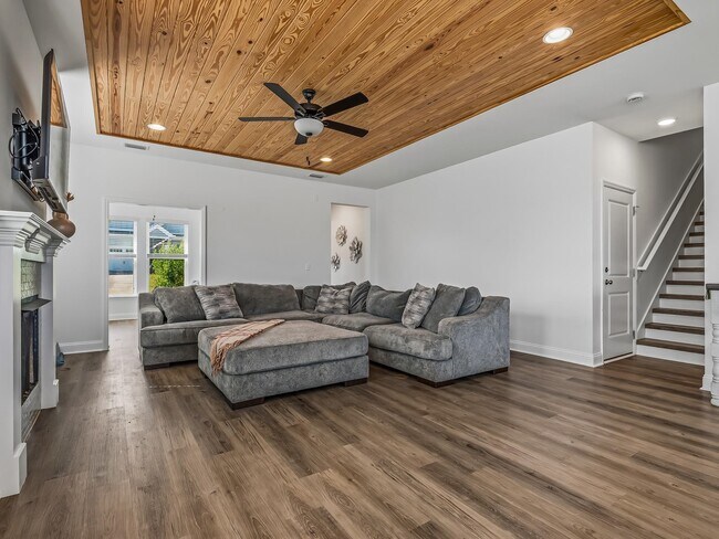 Building Photo - 3836 Ardmore Ln