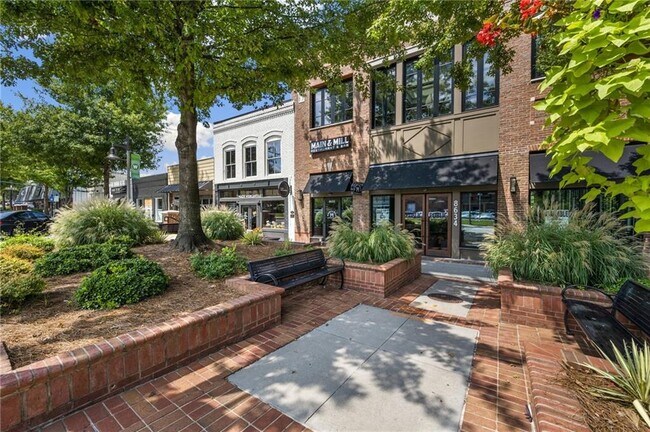 Building Photo - 266 Balaban Cir