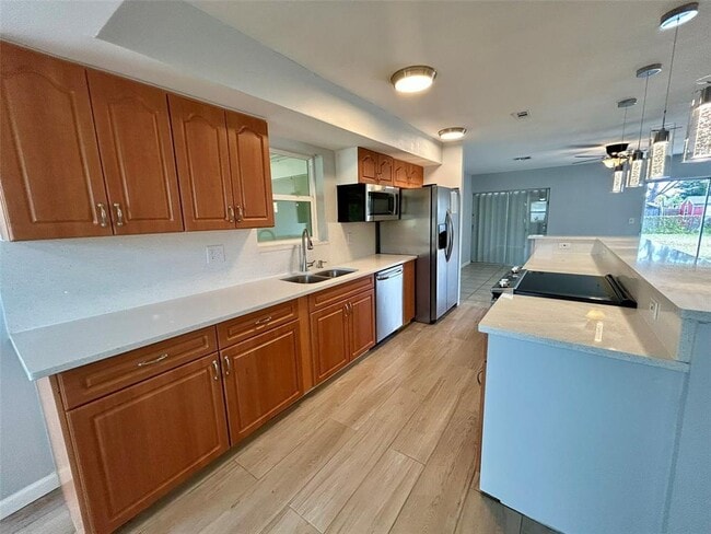 Building Photo - 3474 Norwick St