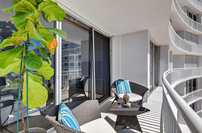 Building Photo - 2780 S Ocean Blvd