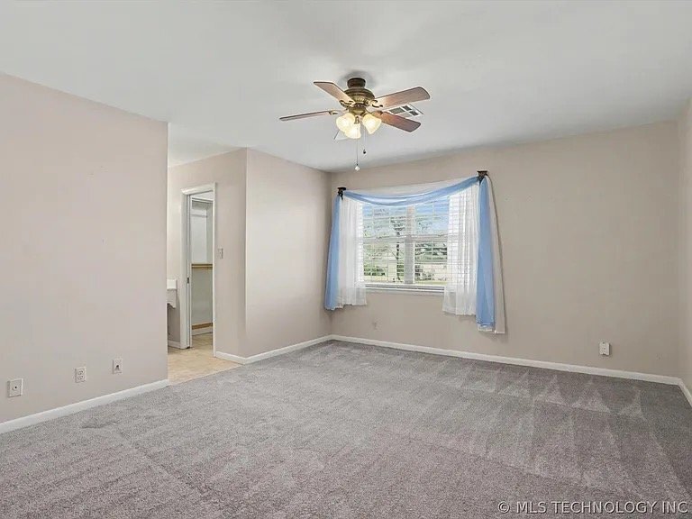 Building Photo - 4809 S 69th E Ave