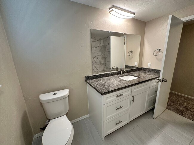 Building Photo - Spacious 3-Bed Home in OKC with Dual Prima...