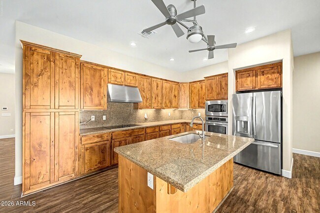 Building Photo - 15452 Chicory Dr