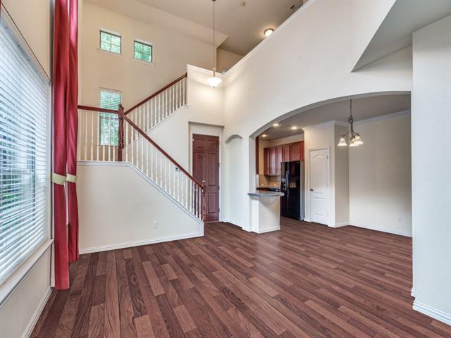 Building Photo - 1704 Estacado Dr