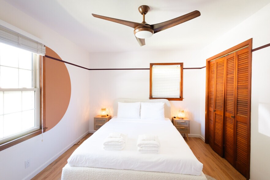 Building Photo - 1585 Secessionville Rd