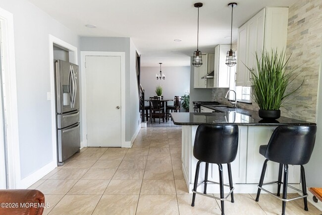 Building Photo - 18 Arbor Way