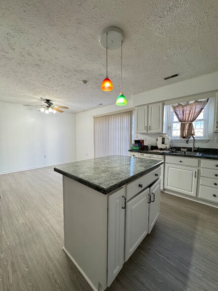 Building Photo - 5314 Halibut Pl