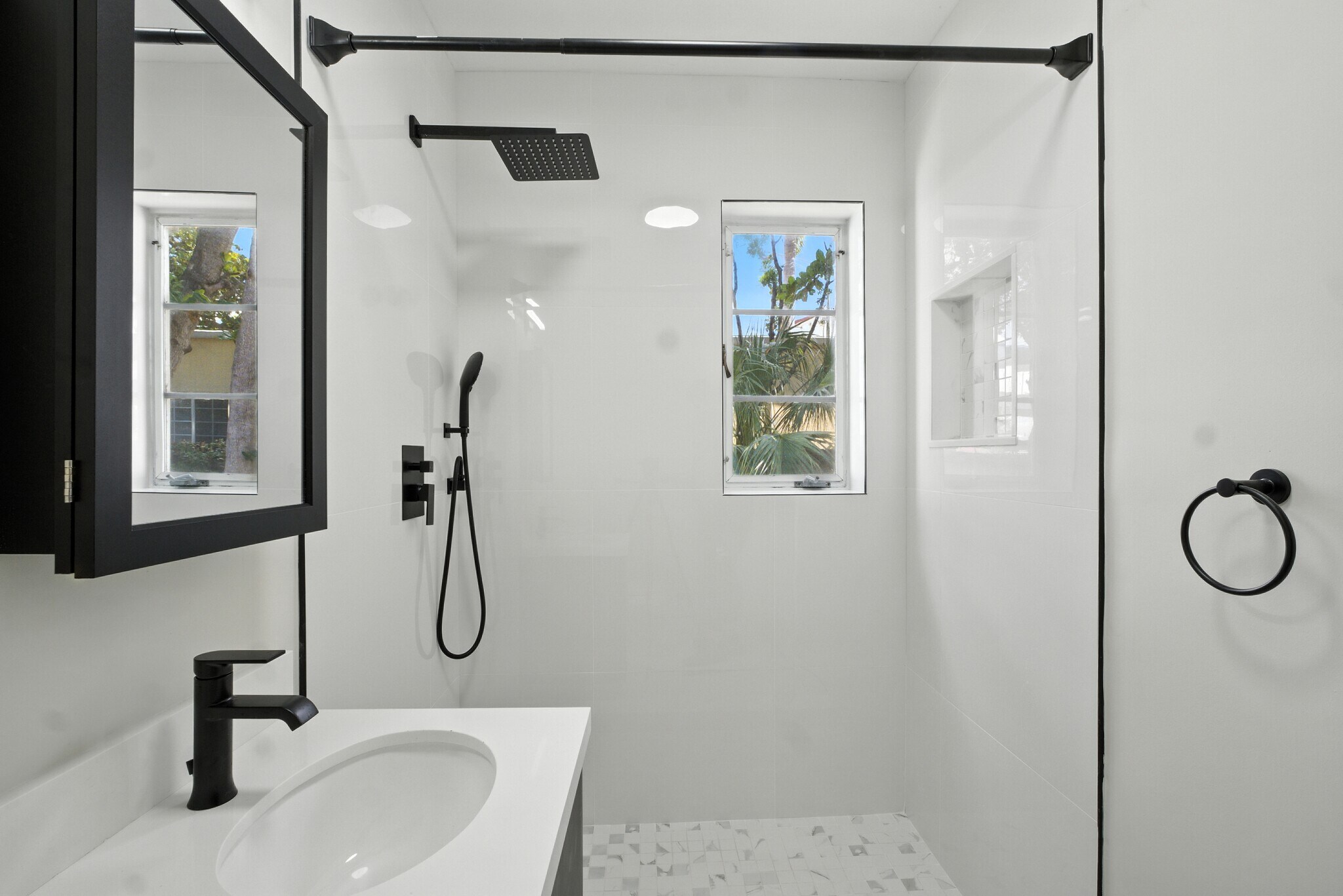 Building Photo - 2545 Tequesta Ln