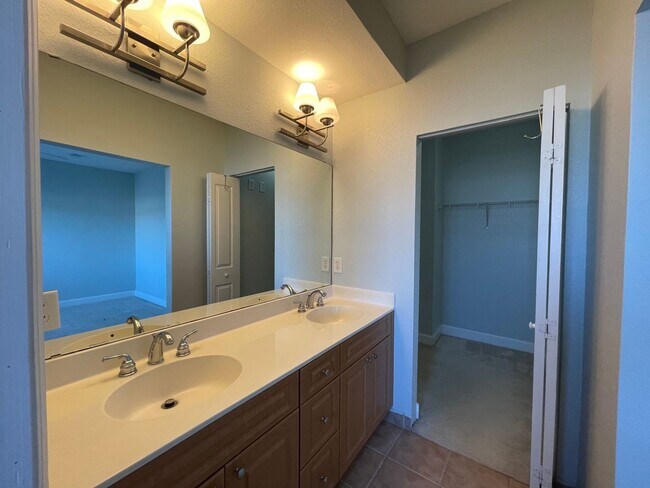 Building Photo - Guarded gated community in Southside for rent