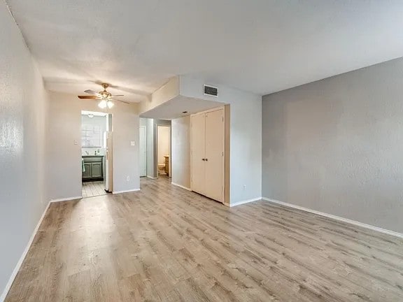 Building Photo - 7500 Chapin Rd