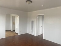 Building Photo - 3641 E 59th Pl