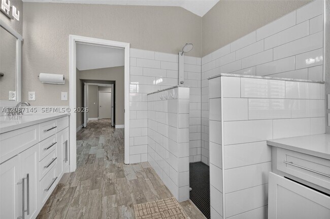 Building Photo - 10885 SW 1st Ct