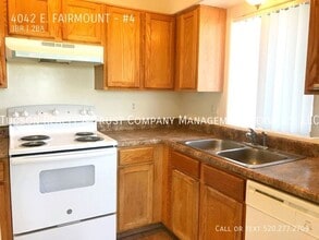 Building Photo - 4042 E. FAIRMOUNT-#4