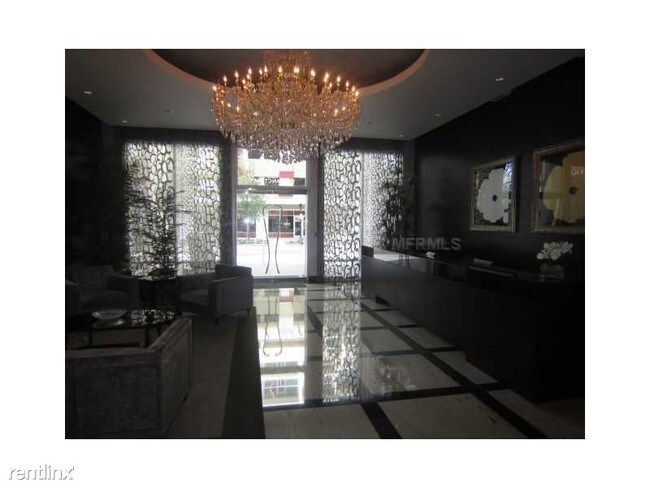 Building Photo - 30 N Summerlin Ave