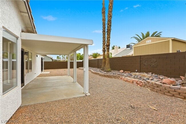 Building Photo - 4818 Carefree Dr